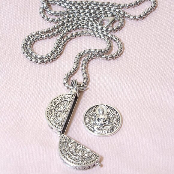 LORD BUDDHA COIN LOCKET PENDANT NECKLACE-Small 1" Silver Plated Amulet 24 inch - Picture 4 of 13